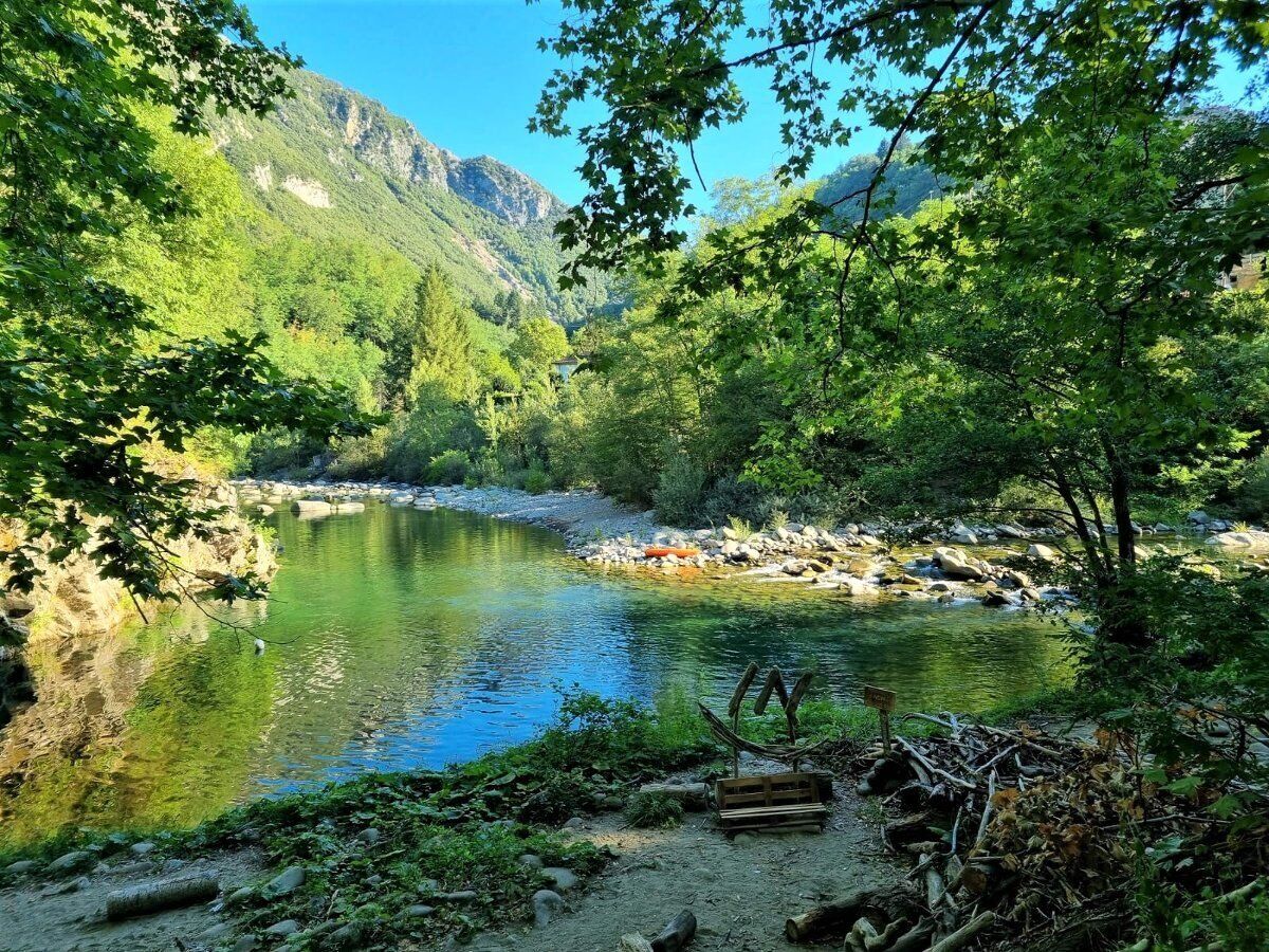 Sup Yoga nel Canyon Park di Scesta: relax e divertimento in natura Sup Yoga nel Canyon Park di Scesta: relax e divertimento in natura desktop picture