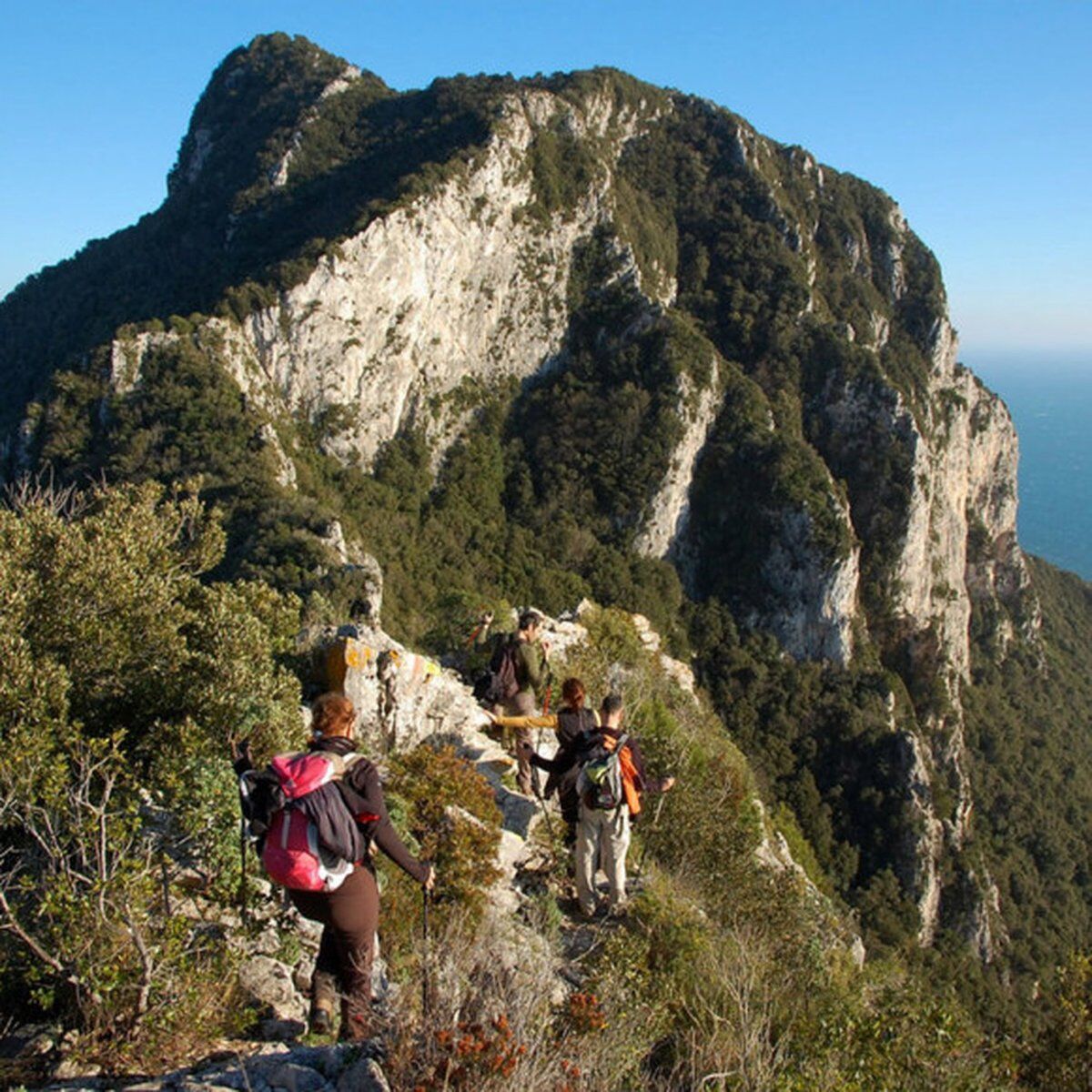 Escursione tra cielo e mare sul promontorio del Circeo Escursione tra cielo e mare sul promontorio del Circeo desktop picture