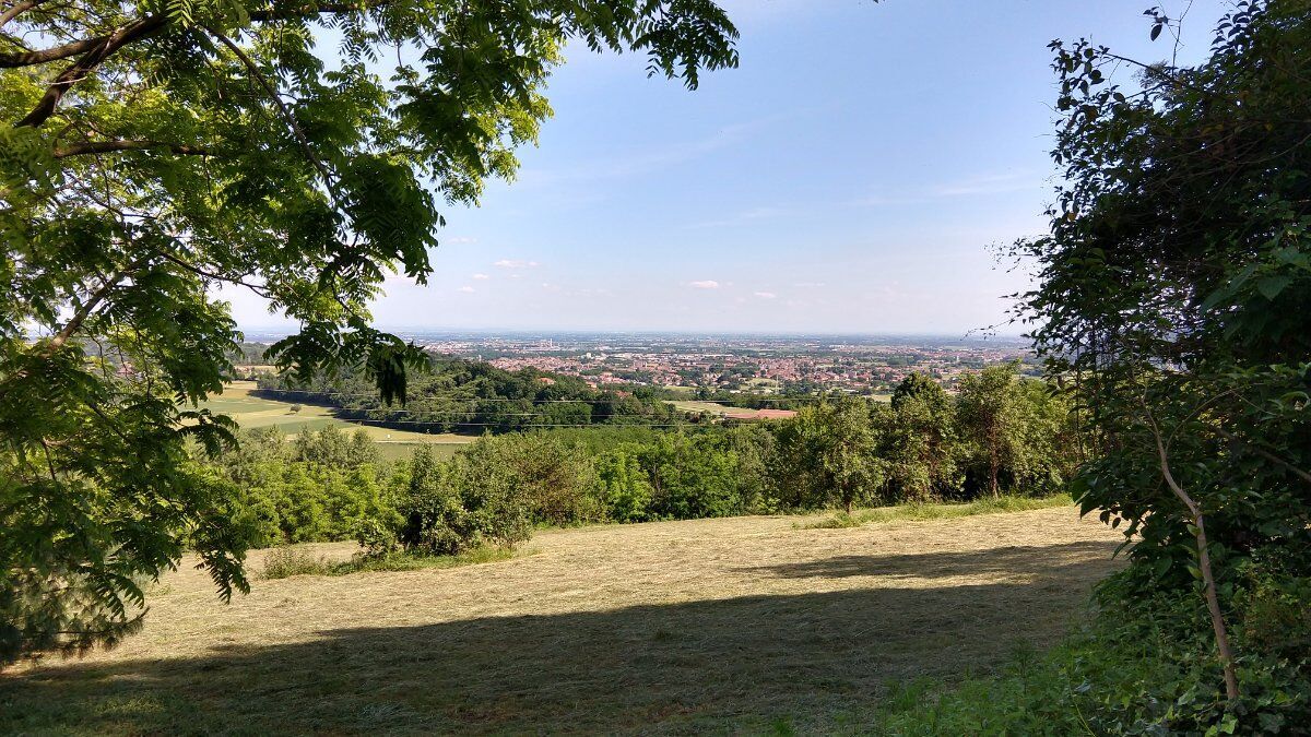 Trekking alle porte di Torino: camminata tra gli ex ghiacciai Trekking alle porte di Torino: camminata tra gli ex ghiacciai desktop picture