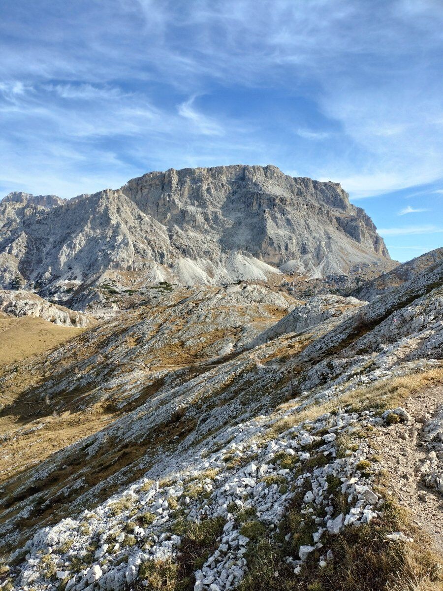L'anello del Settsass: trekking tra le Dolomiti venete e Sudtirolesi L'anello del Settsass: trekking tra le Dolomiti venete e Sudtirolesi desktop picture