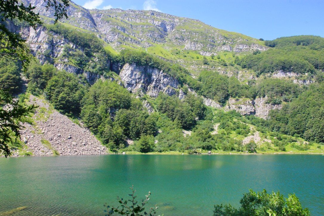 Trekking sull’Appennino Modenese: il Giro dei Quattro Laghi desktop picture