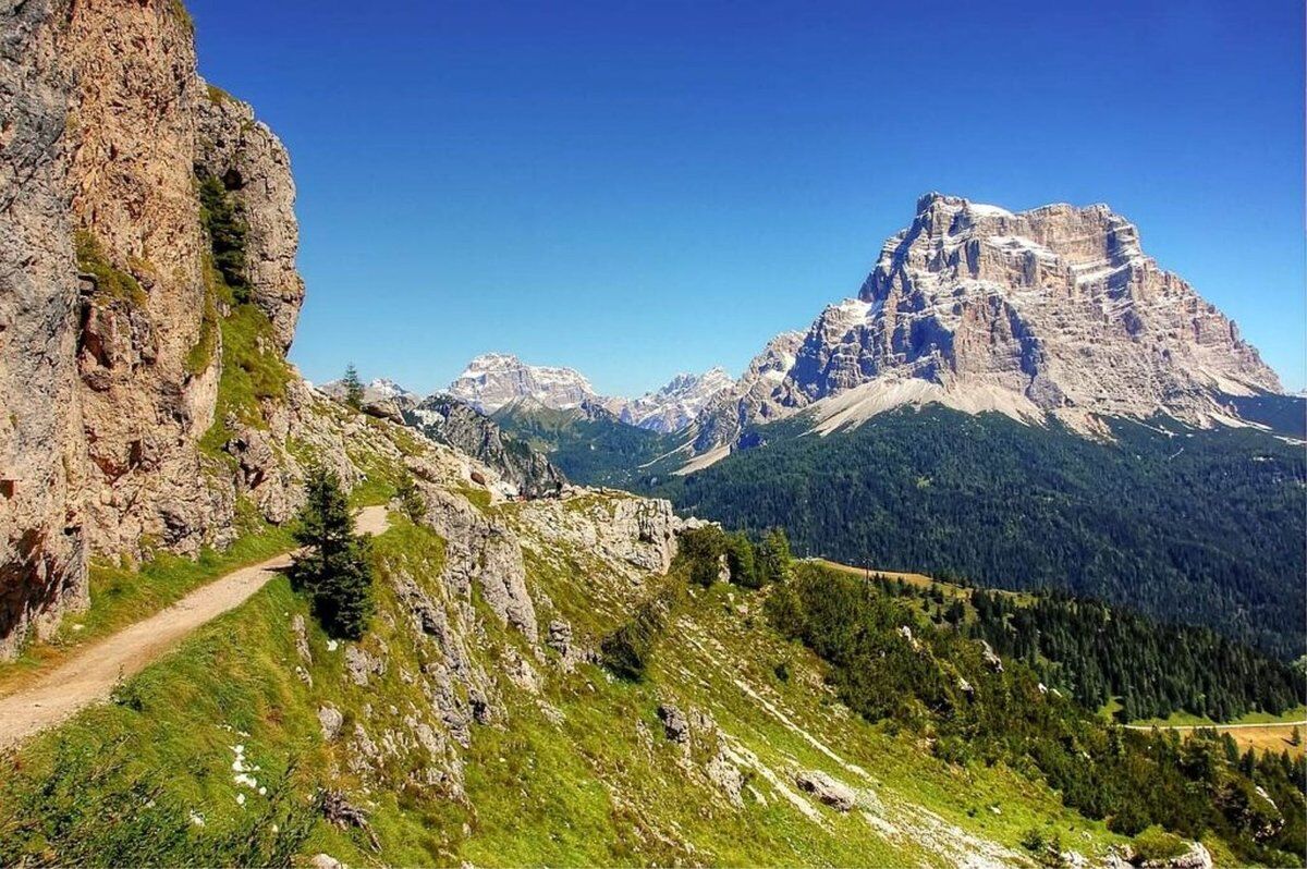 Trekking sul monte Crot: un balcone sulle valli di Zoldo e Fiorentina desktop picture