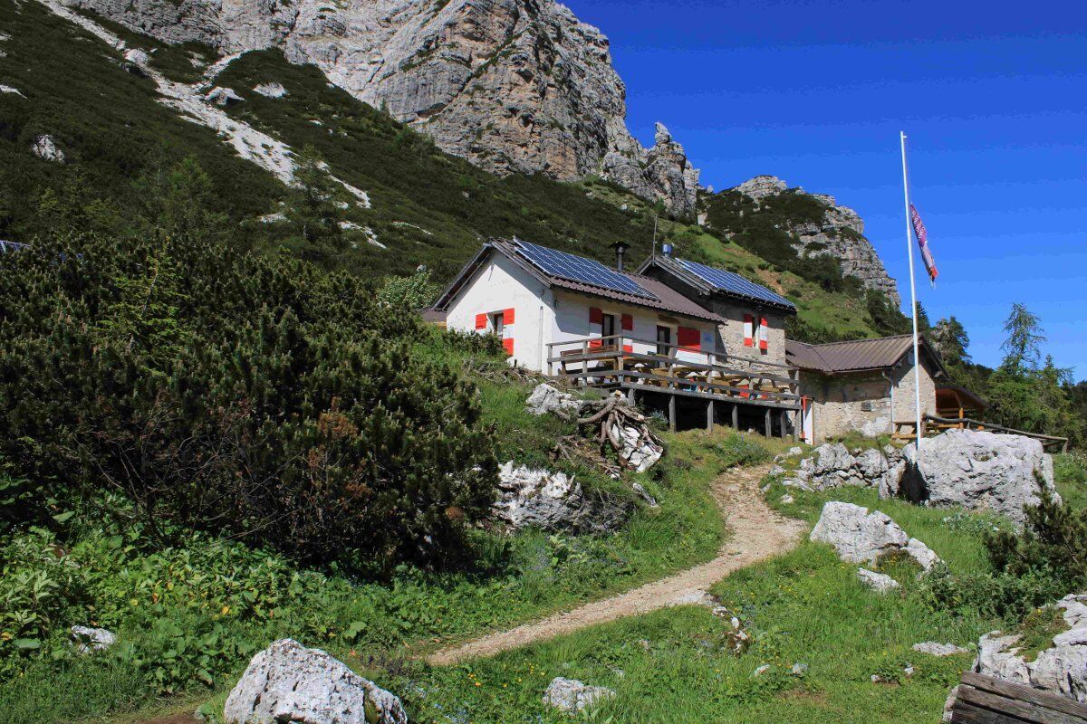 Escursione nel Parco delle Dolomiti Bellunesi: il Pramperet Escursione nel Parco delle Dolomiti Bellunesi: il Pramperet desktop picture