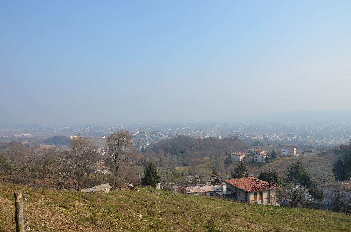Passeggiata fino al Monte Sulder: i Colli Asolani e le Prealpi Venete Passeggiata fino al Monte Sulder: i Colli Asolani e le Prealpi Venete desktop picture