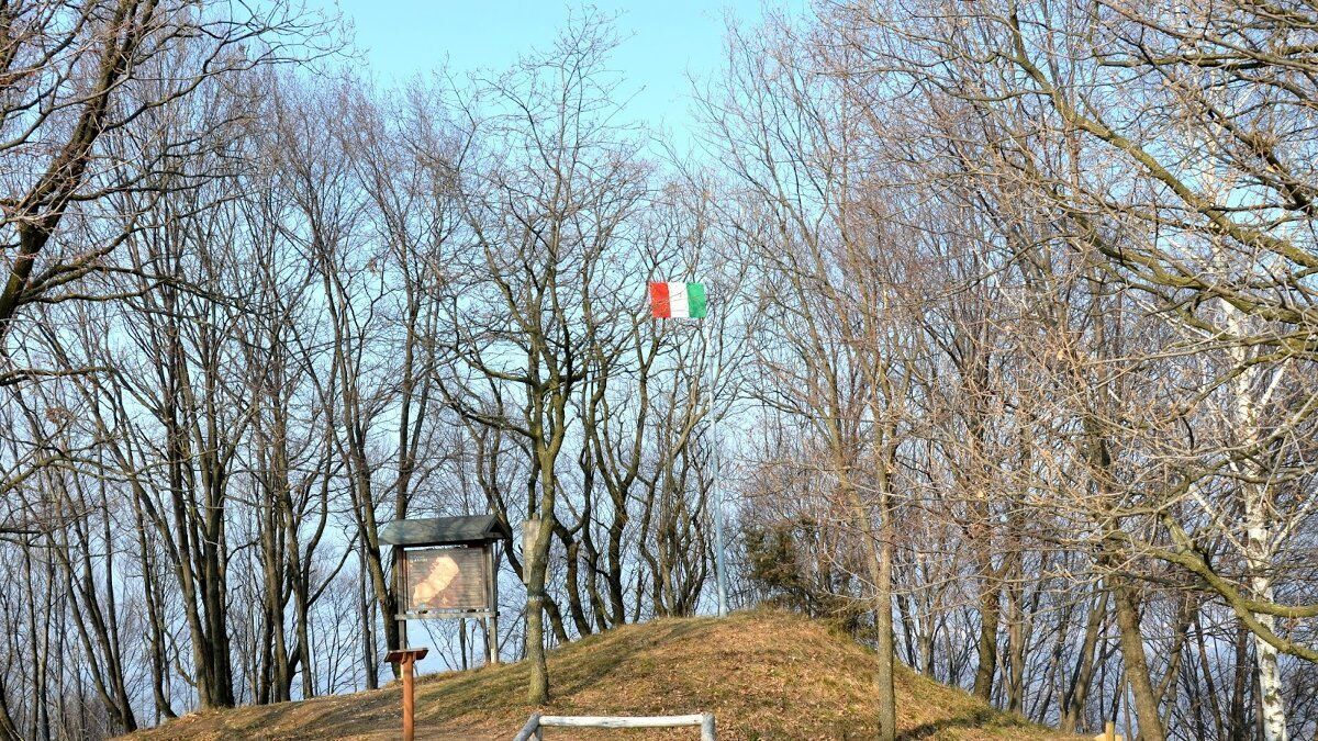 Passeggiata fino al Monte Sulder: i Colli Asolani e le Prealpi Venete Passeggiata fino al Monte Sulder: i Colli Asolani e le Prealpi Venete desktop picture
