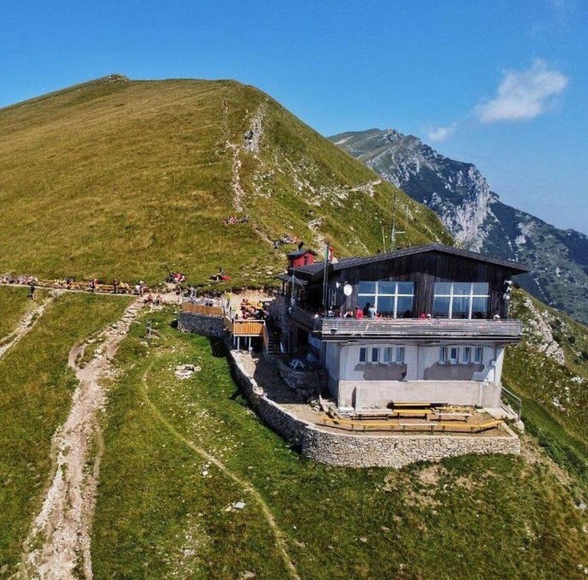 Ferragosto al Rifugio Chierego: escursione con grigliata finale desktop picture