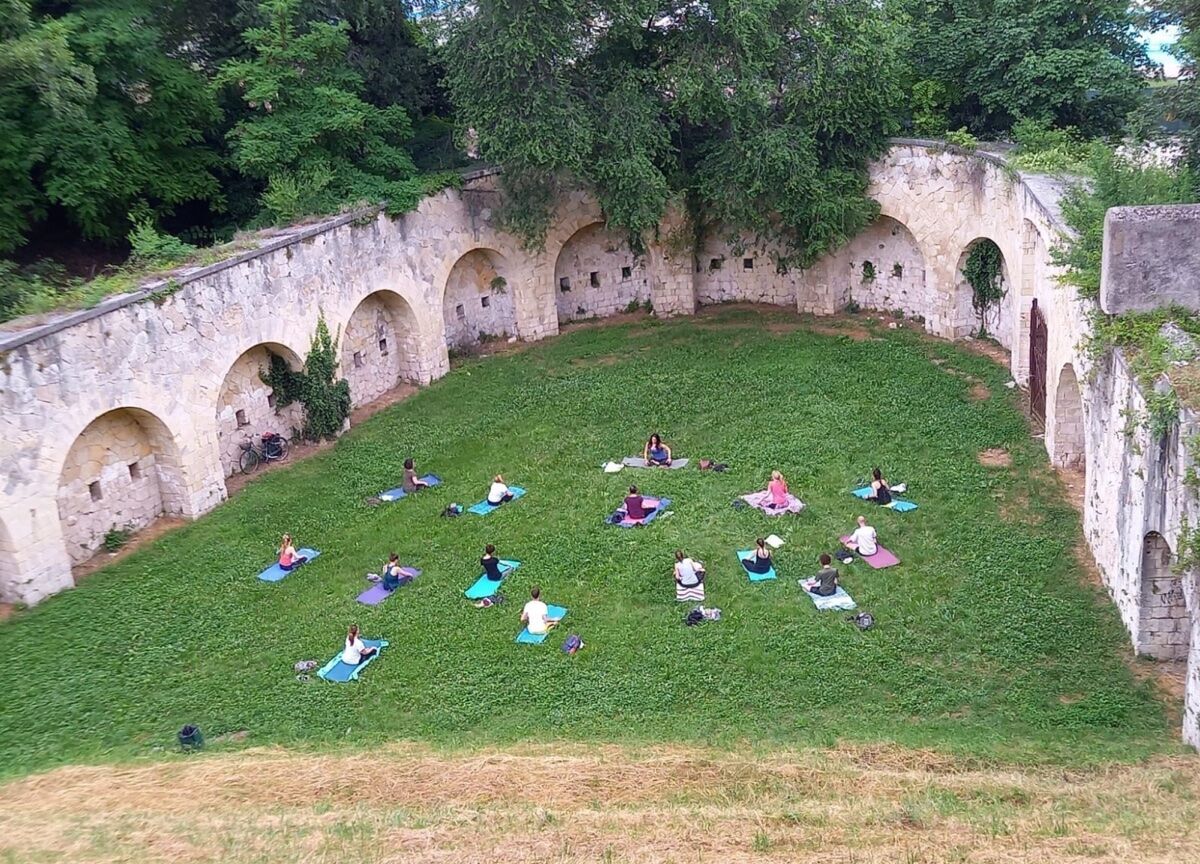 Yoga, aperitivo e musica al Mura Festival di Verona Yoga, aperitivo e musica al Mura Festival di Verona desktop picture