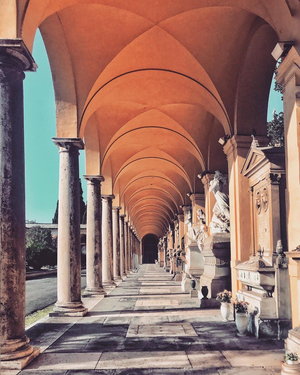 Tour cinematografico nel Cimitero Monumentale del Verano a Roma desktop picture