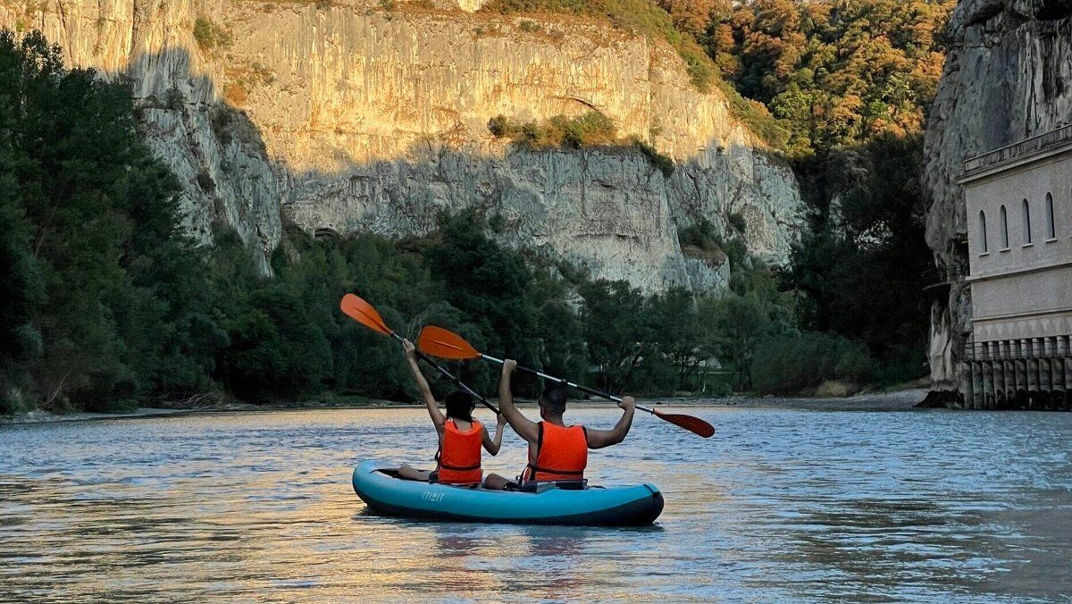 Kayak e Trekking in Val d'Adige desktop picture
