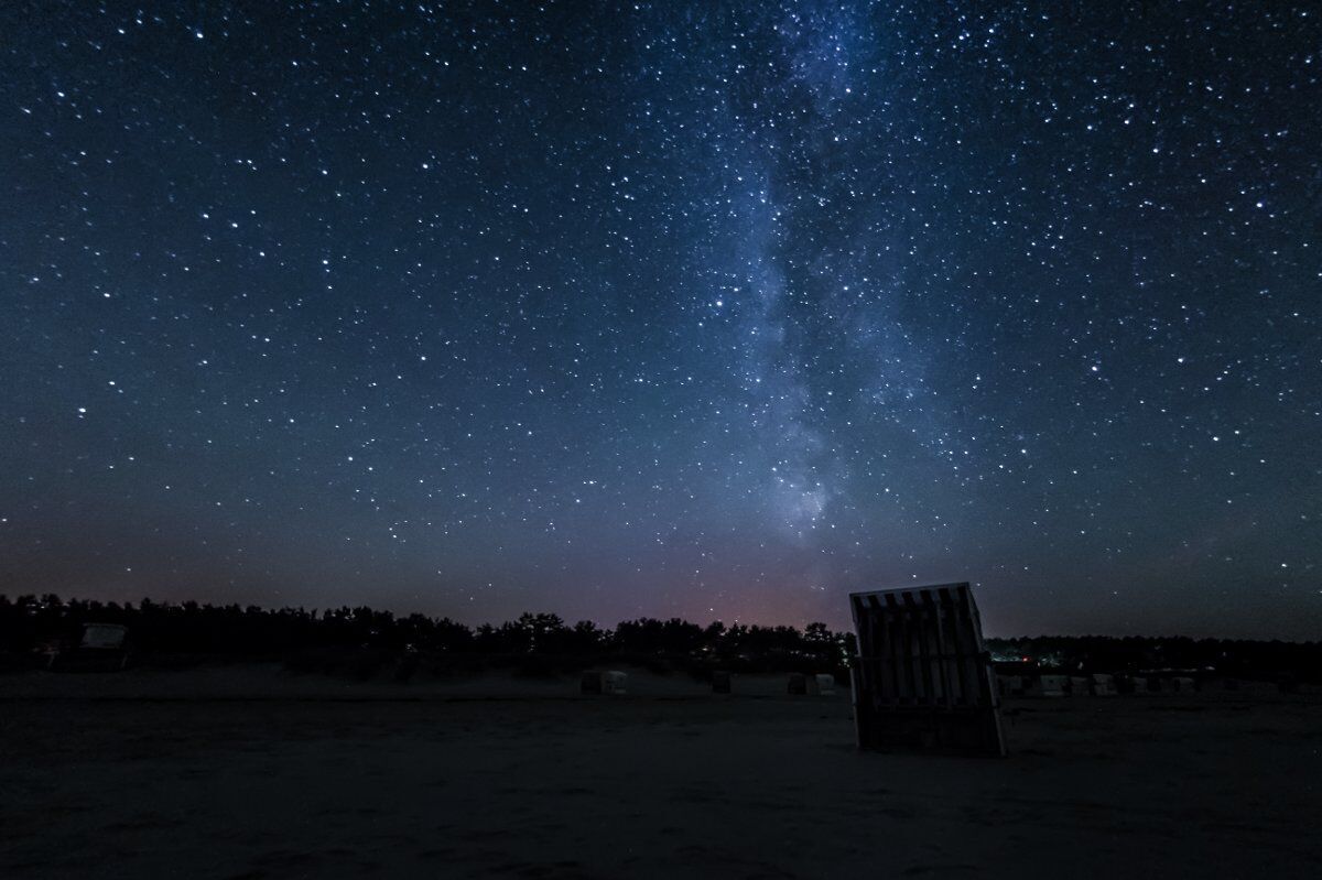 Serata di San Lorenzo sotto le Perseidi di Ostia: osservazione stellare e Mitologia Serata di San Lorenzo sotto le Perseidi di Ostia: osservazione stellare e Mitologia desktop picture