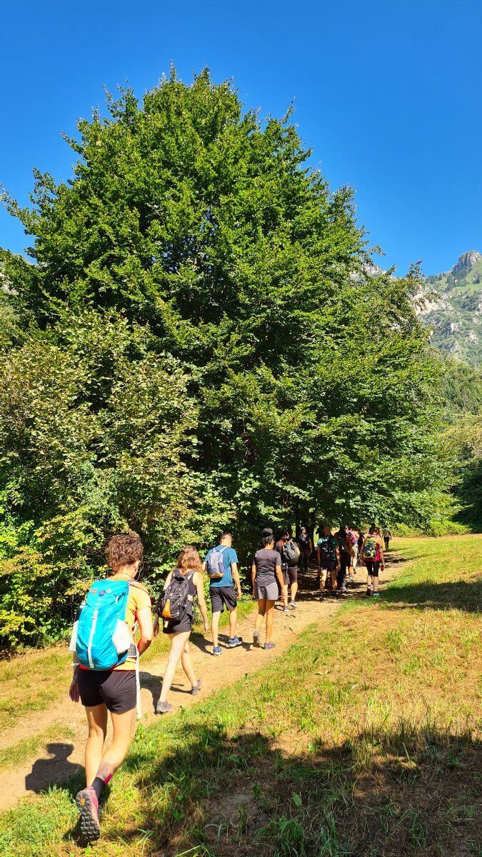 Passeggiata sulla Via dell'Acqua a Cison di Valmarino Passeggiata sulla Via dell'Acqua a Cison di Valmarino desktop picture