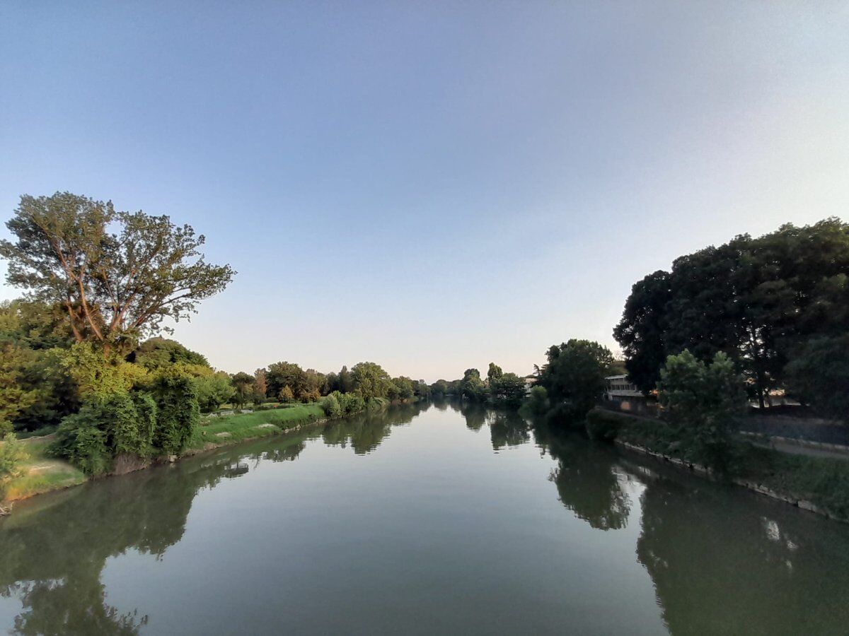 Lungo il Sangone e il Po: camminata serale a Torino con birra finale desktop picture