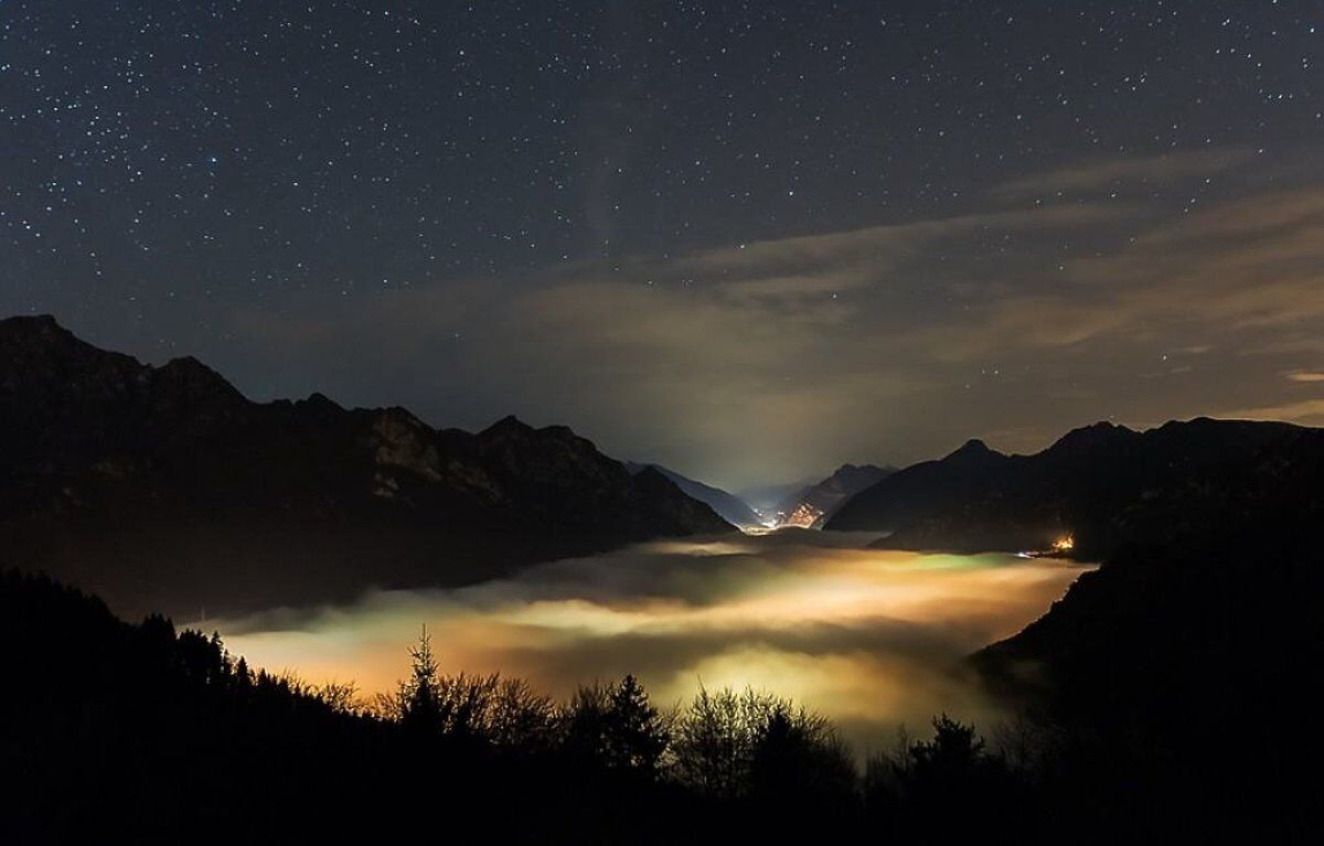 Trekking con cena in rifugio sul Monte Stino : un balcone sul Lago d'Idro desktop picture