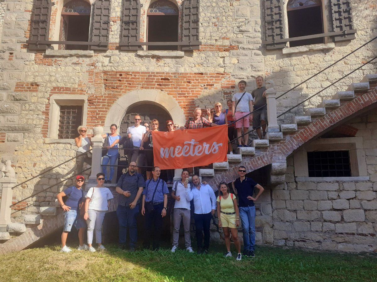 Tour nel borgo fortificato di Soave: la Festa dell'Uva Tour nel borgo fortificato di Soave: la Festa dell'Uva desktop picture