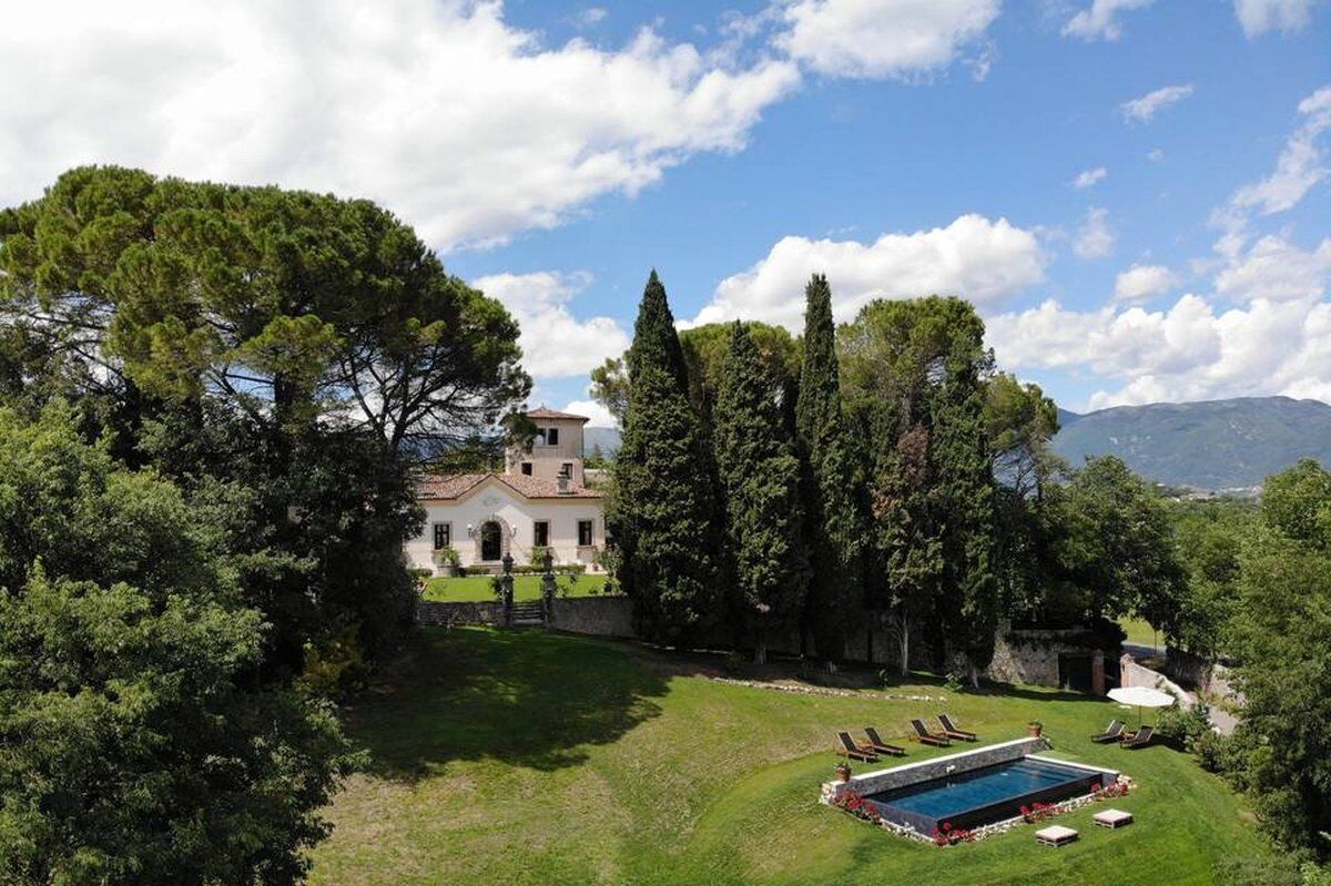 Tour guidato di Villa Verecondi Scortecci con degustazione Tour guidato di Villa Verecondi Scortecci con degustazione desktop picture