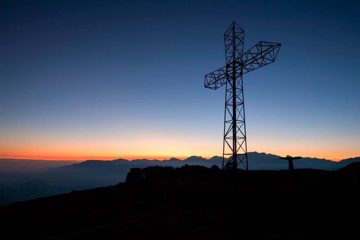 Escursione serale sul Monte Novegno: cena in Malga e stelle cadenti Escursione serale sul Monte Novegno: cena in Malga e stelle cadenti desktop picture