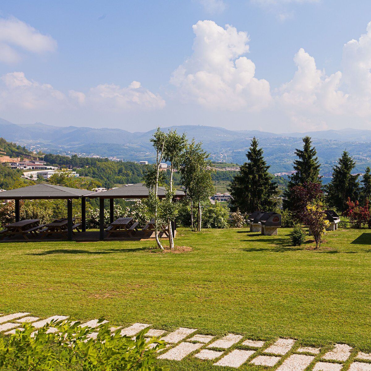 Ferragosto tra le Colline Veronesi: Festa in piscina, pernottamento e Grigliata di gruppo Ferragosto tra le Colline Veronesi: Festa in piscina, pernottamento e Grigliata di gruppo desktop picture