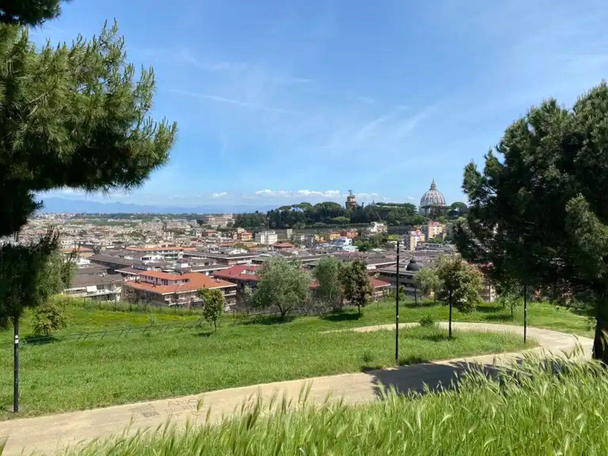 Passeggiata serale, stretching e aperitivo a Roma desktop picture