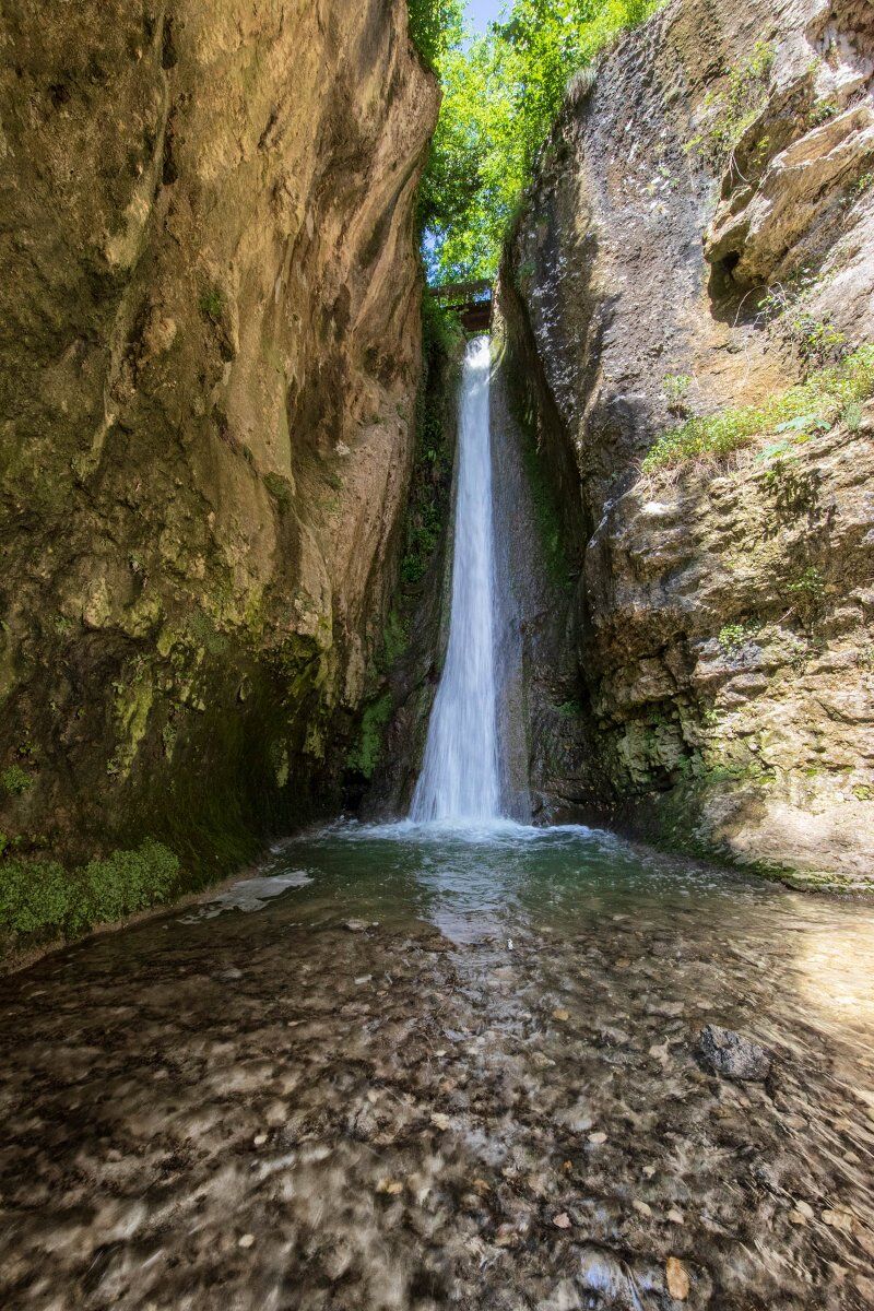 Escursione a Molina: il borgo e il Parco delle Cascate Escursione a Molina: il borgo e il Parco delle Cascate desktop picture