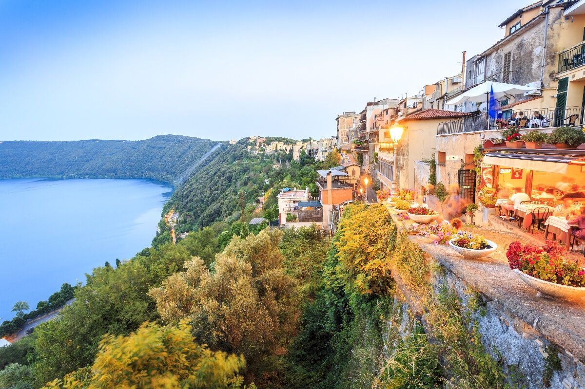 Fuga nel Verde: Trekking al Lago Albano Fuga nel Verde: Trekking al Lago Albano desktop picture