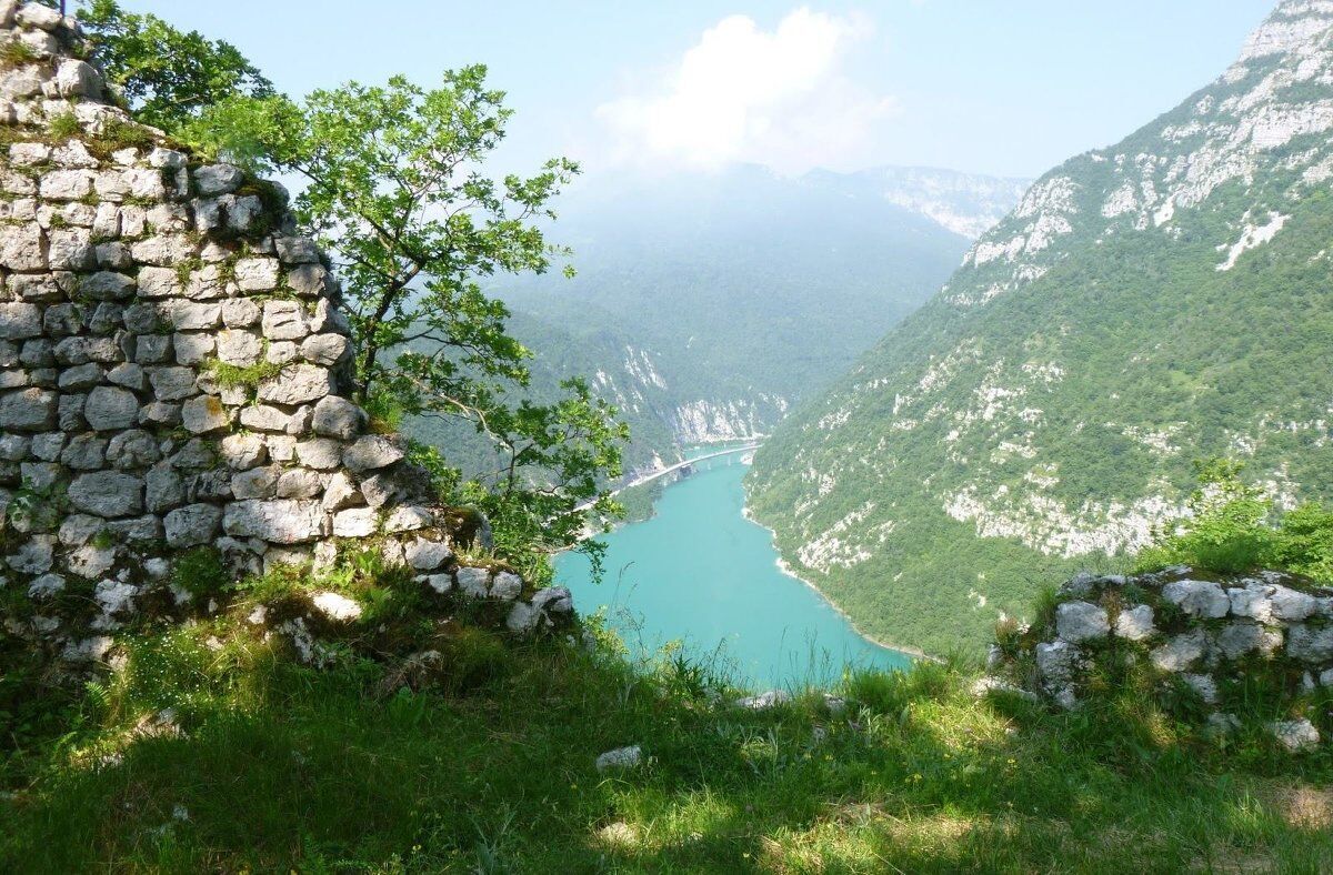 Escursione a Montereale Valcellina e pranzo con prodotti tipici Escursione a Montereale Valcellina e pranzo con prodotti tipici desktop picture