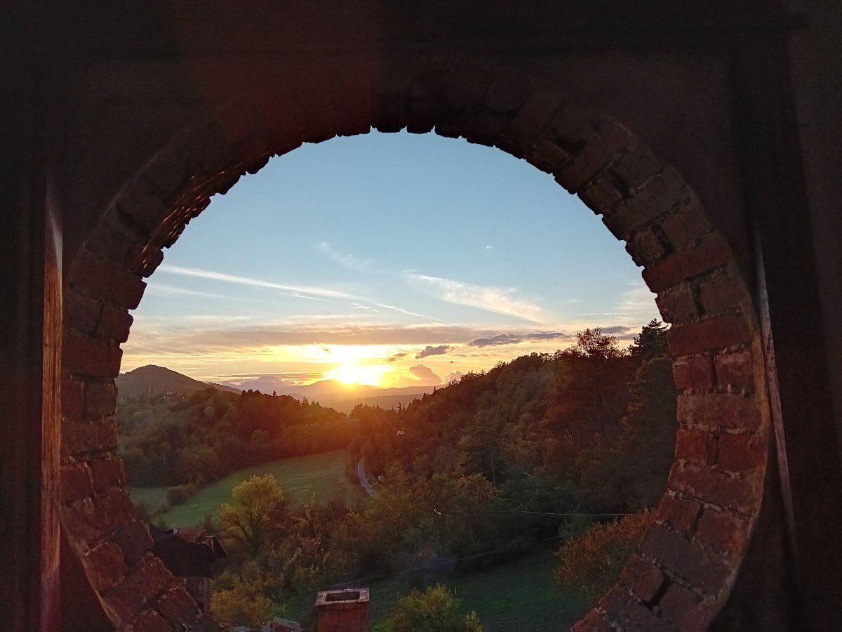 Escursione inedita tra i Castelli del bolognese Escursione inedita tra i Castelli del bolognese desktop picture