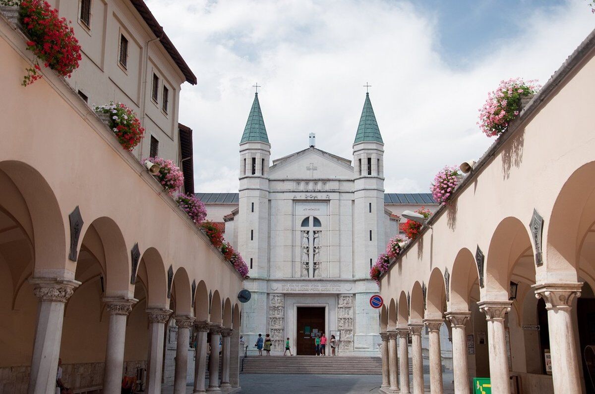 Viaggio Spirituale ad Assisi, Cascia e Norcia desktop picture