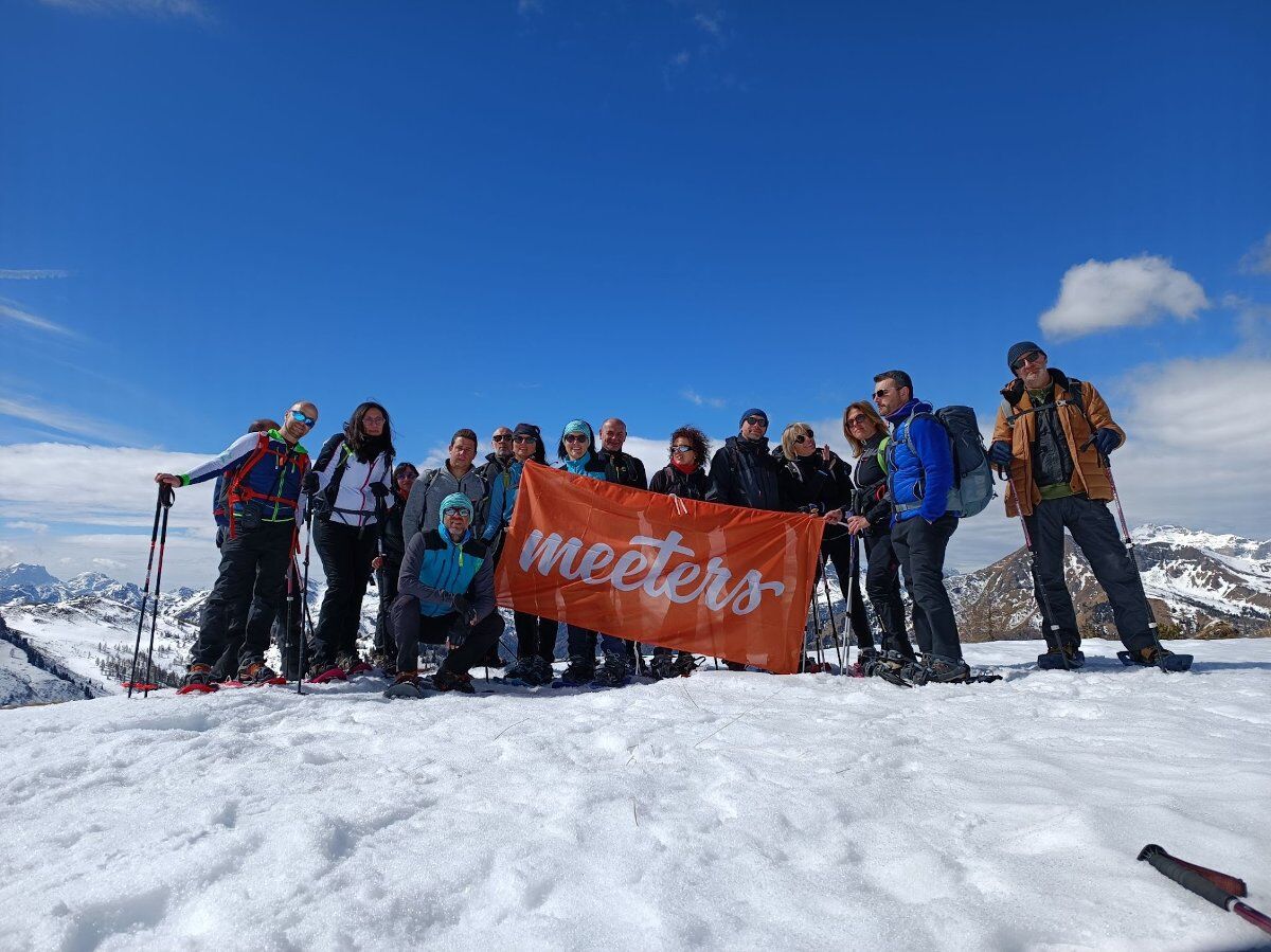 Ciaspolata nelle Pale di San Martino: salita al Col di Luna Ciaspolata nelle Pale di San Martino: salita al Col di Luna desktop picture