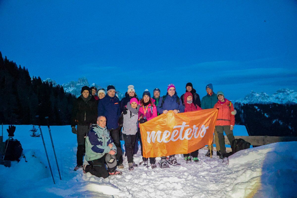 Ciaspolata nelle Pale di San Martino: salita al Col di Luna Ciaspolata nelle Pale di San Martino: salita al Col di Luna desktop picture