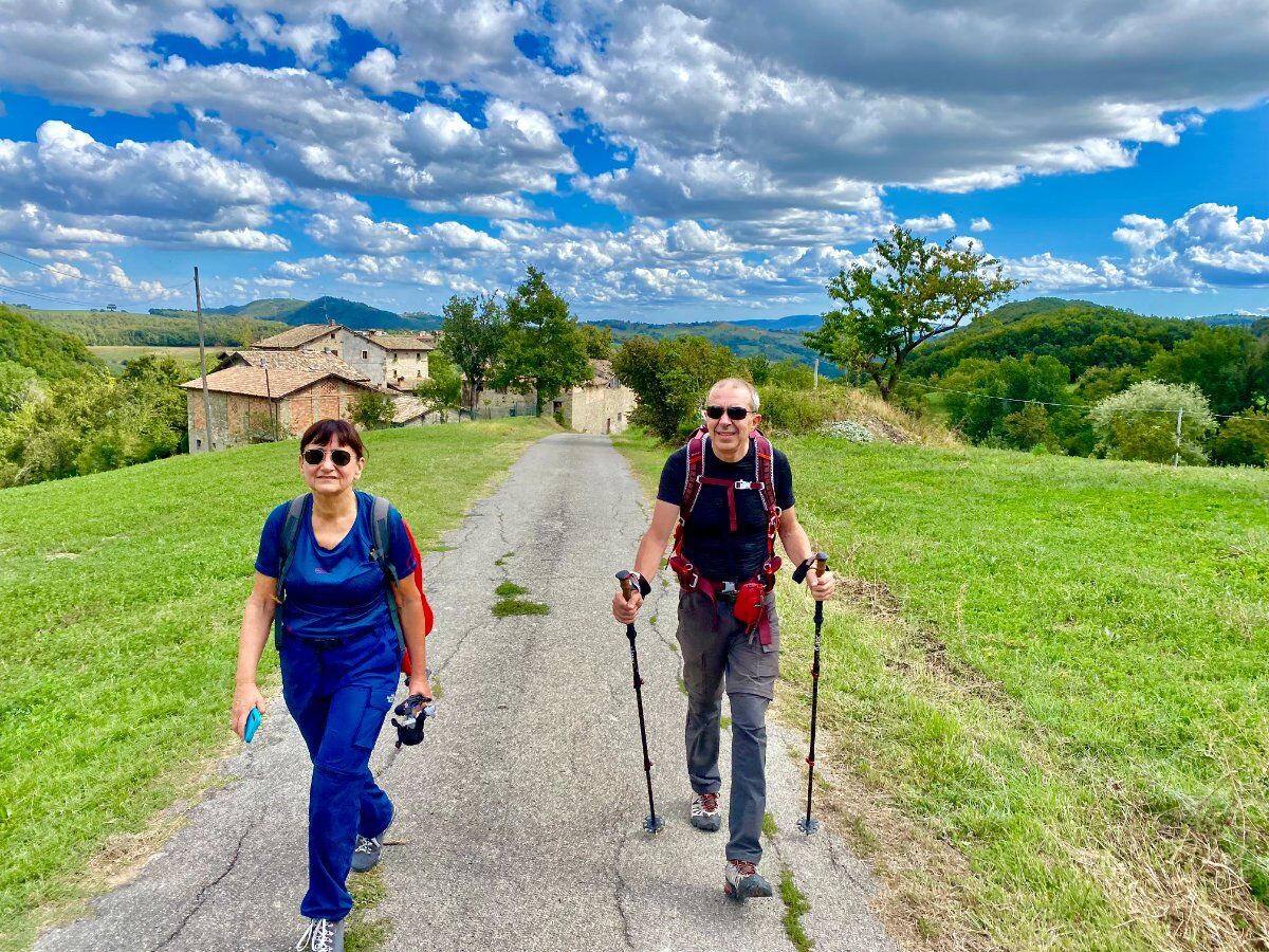 Trekking e degustazione pomeridiana: i silenziosi laghetti della collina Trekking e degustazione pomeridiana: i silenziosi laghetti della collina desktop picture