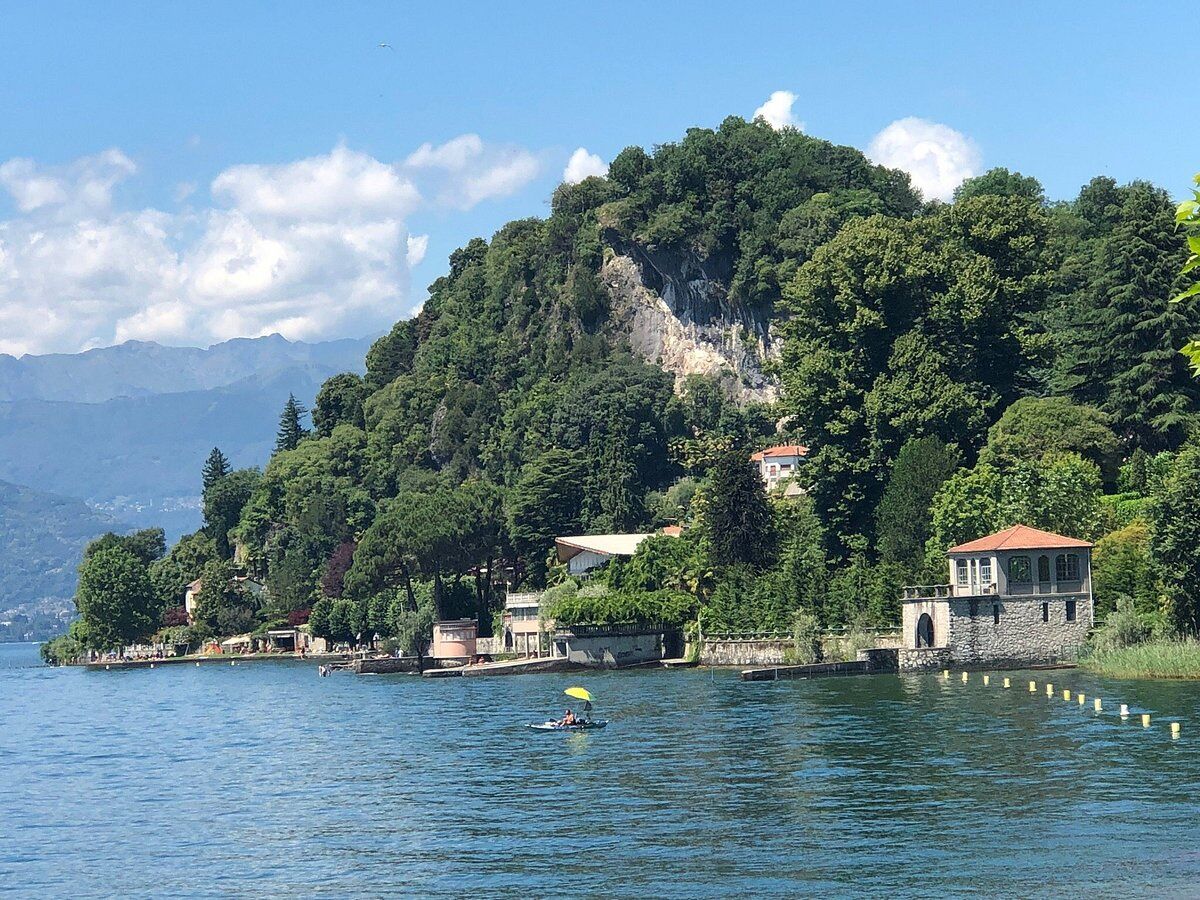 L'Incantevole Lago Maggiore e il Sentiero Verbano desktop picture