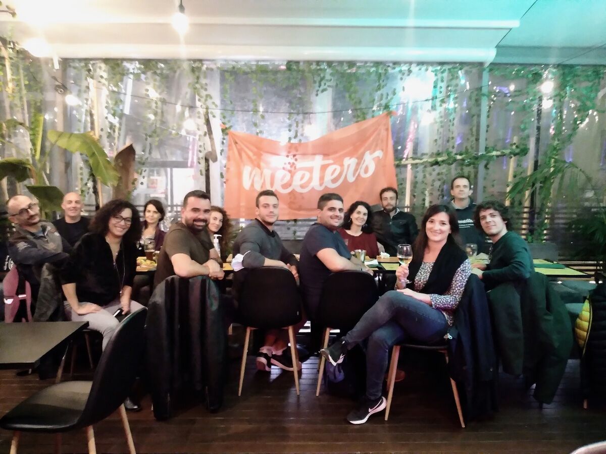 Aperitivo natalizio in centro a Bologna Aperitivo natalizio in centro a Bologna desktop picture