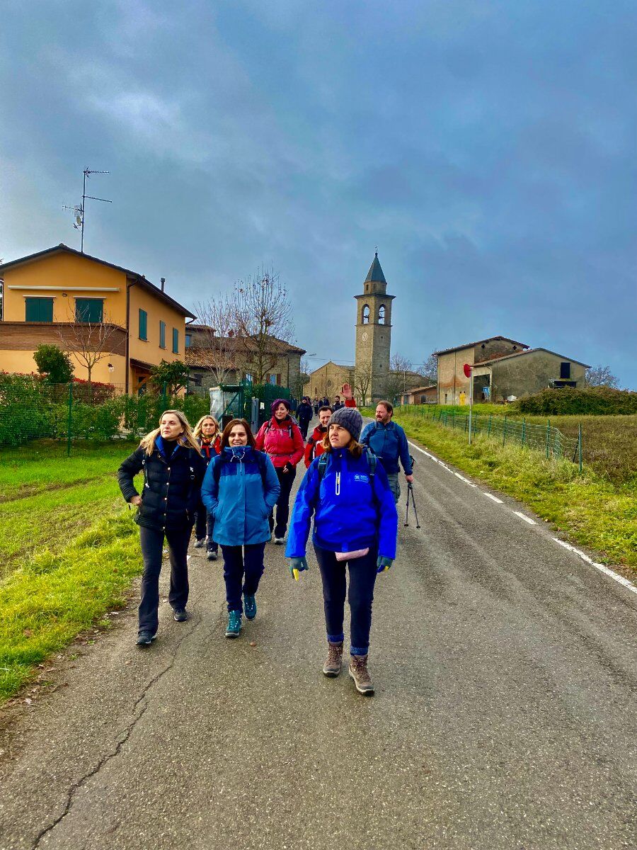 Trekking natalizio a Bazzano Parmense: il paese dei 200 presepi Trekking natalizio a Bazzano Parmense: il paese dei 200 presepi desktop picture