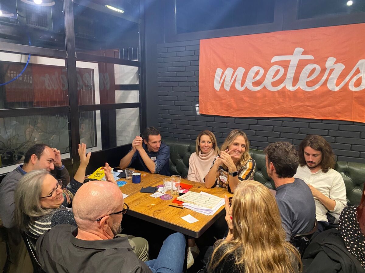 Friend Date Online: lo Speed Date Virtuale di Meeters Friend Date Online: lo Speed Date Virtuale di Meeters desktop picture