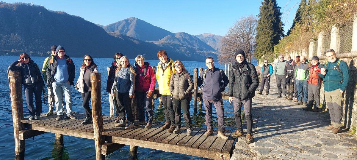 Escursione nei boschi del Lago d'Orta: un viaggio tra storia e natura! desktop picture