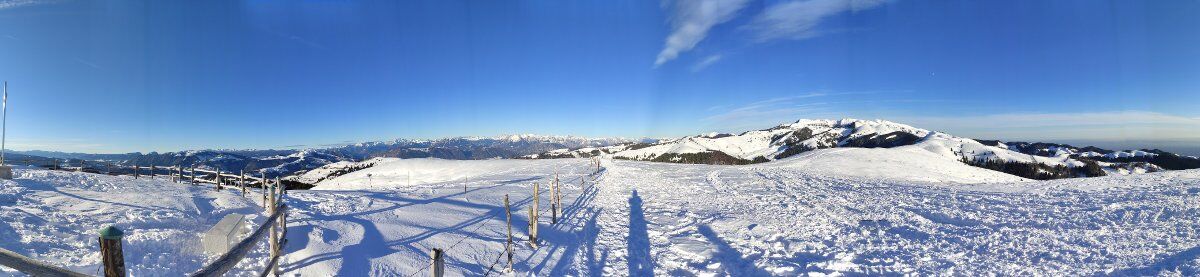 Trekking panoramico tra gli Asoloni, Col de la Beretta e Malga Fratte Trekking panoramico tra gli Asoloni, Col de la Beretta e Malga Fratte desktop picture