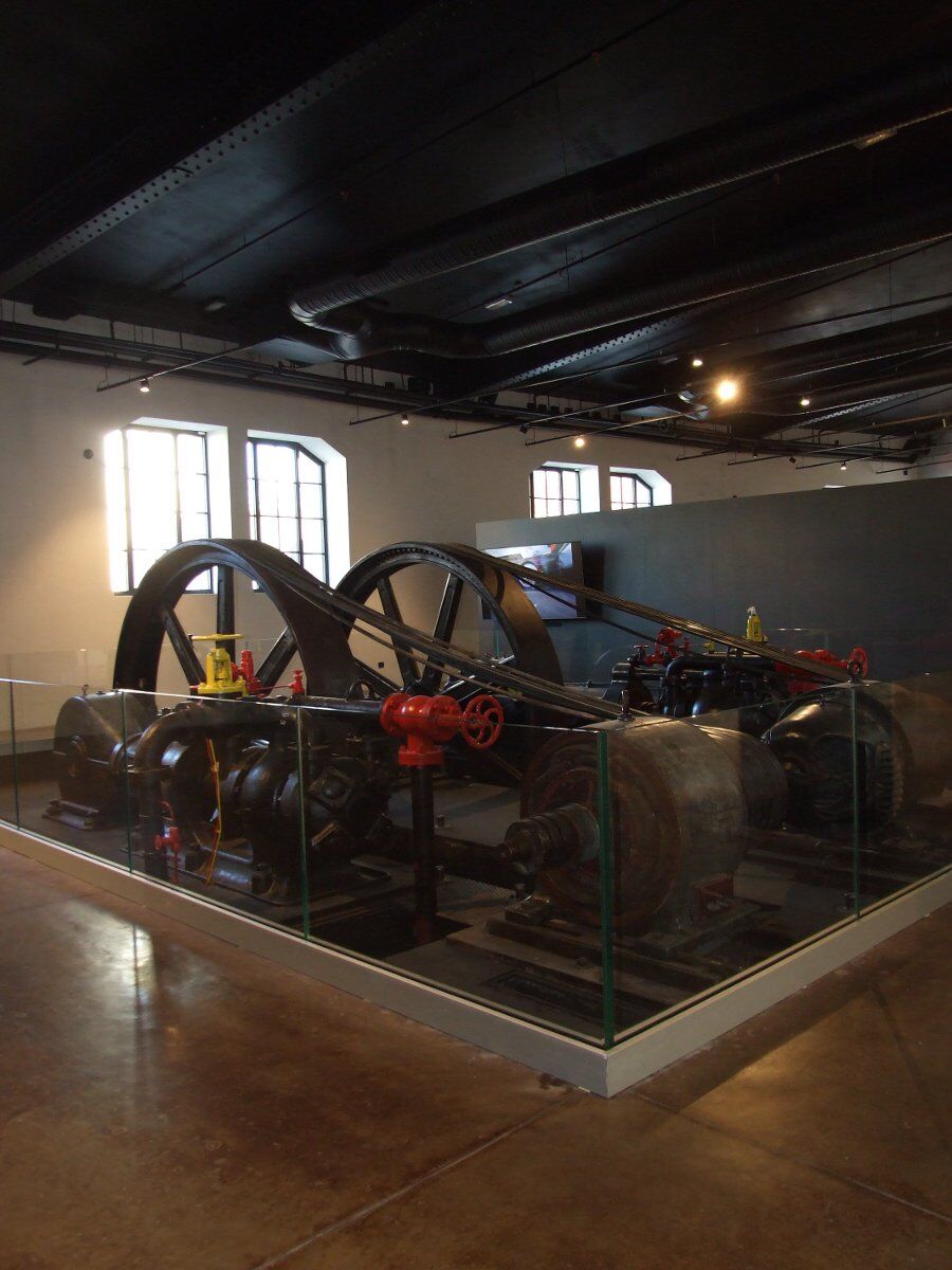 Verona tra passato e presente: visita agli ex magazzini generali con aperitivo Verona tra passato e presente: visita agli ex magazzini generali con aperitivo desktop picture