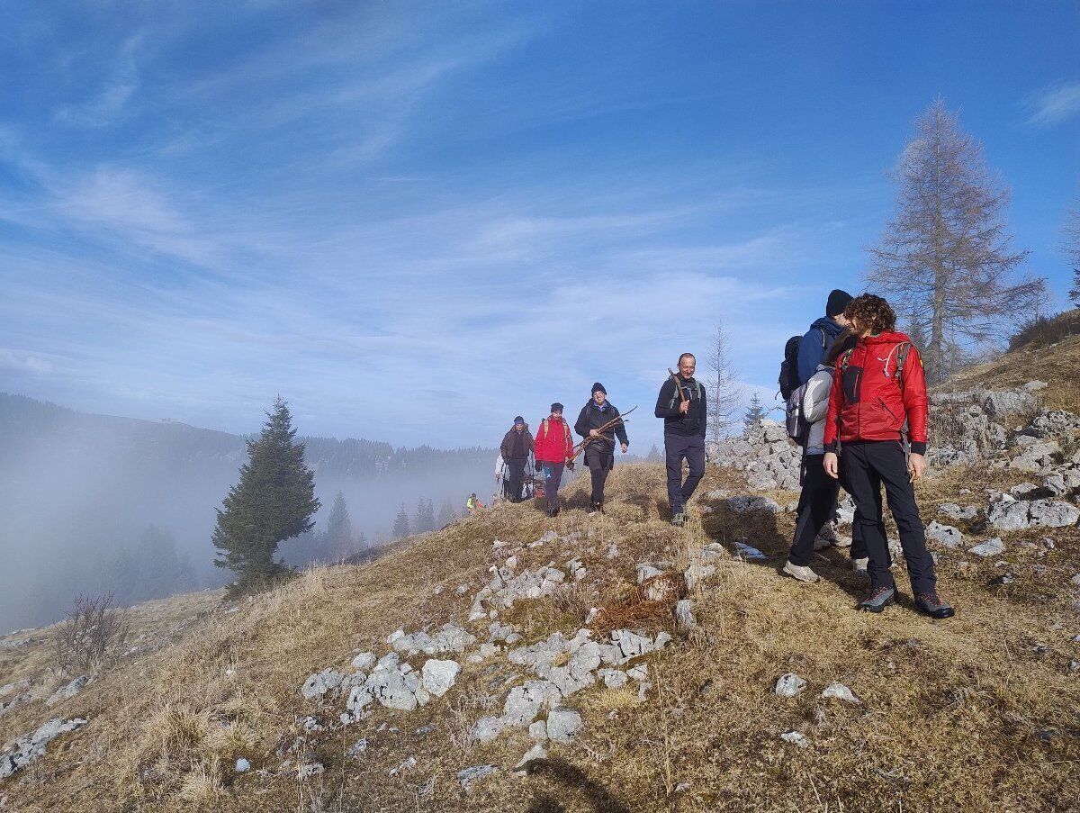 Escursione sulle colline di San Zenone degli Ezzelini tra natura e storia desktop picture
