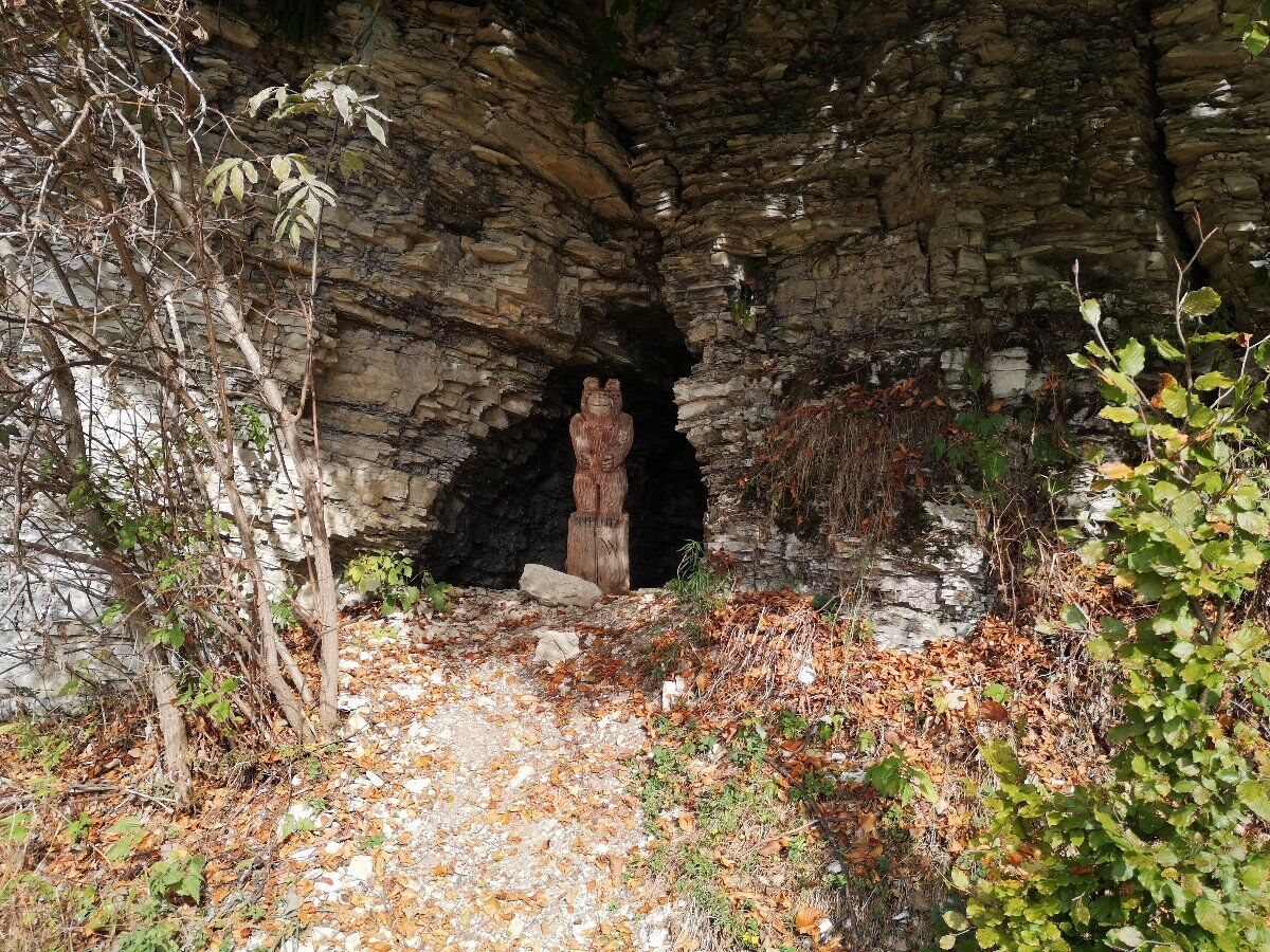 Escursione a Cima Ekar e tra i monti Col del Rosso e Valbella Escursione a Cima Ekar e tra i monti Col del Rosso e Valbella desktop picture