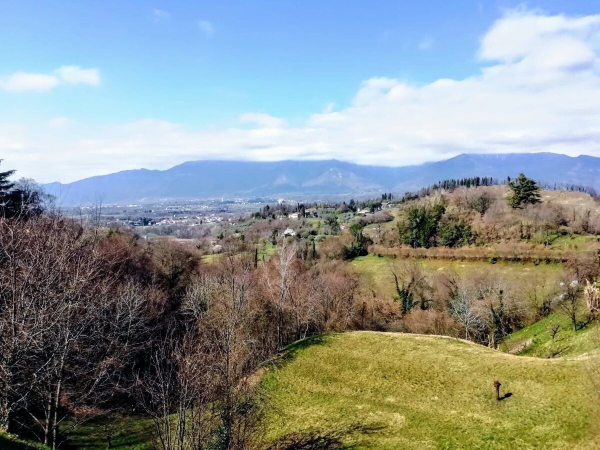 Escursione sui Colli Asolani con pranzo in Osteria: da Coste di Maser ad Asolo Escursione sui Colli Asolani con pranzo in Osteria: da Coste di Maser ad Asolo desktop picture