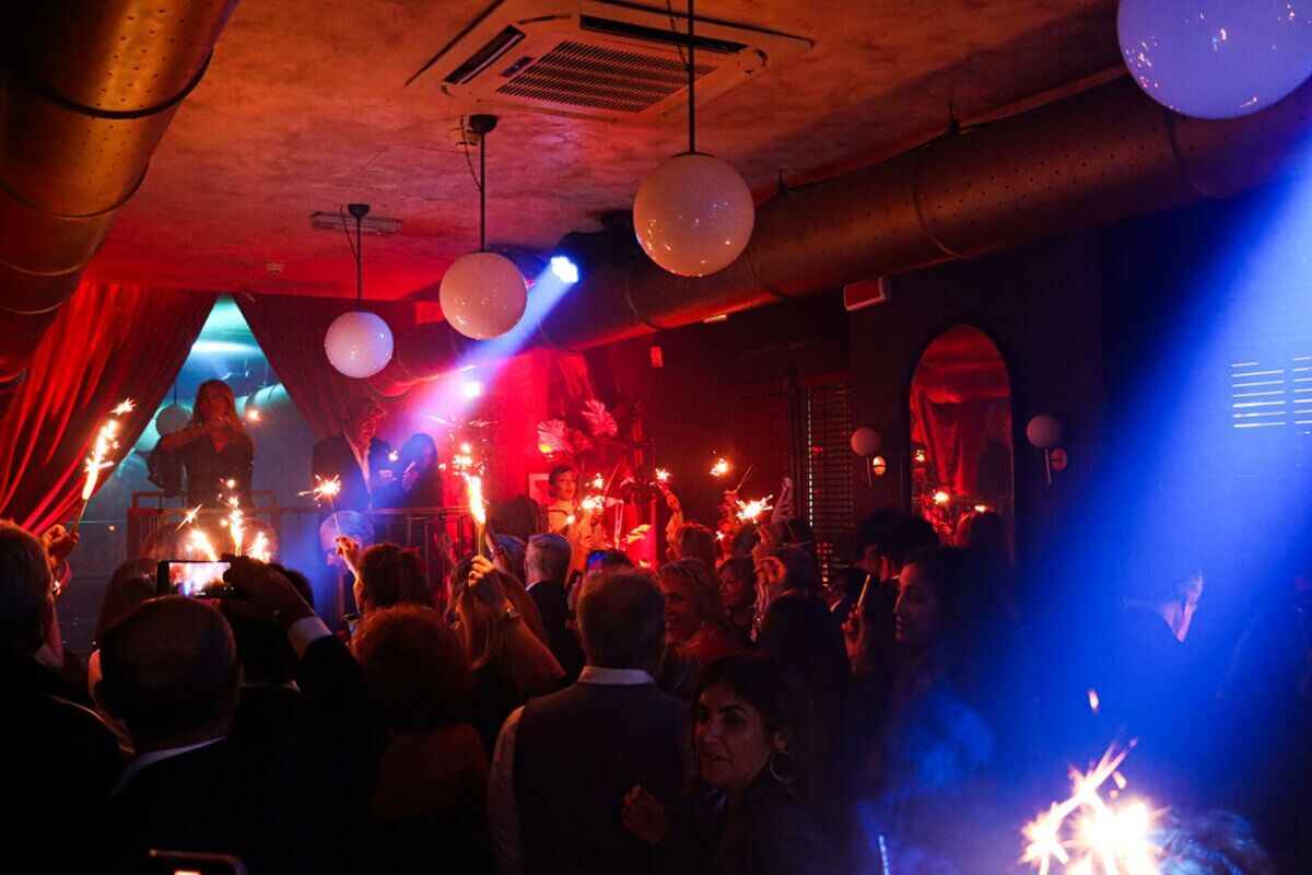 Aperitivo all'Arco della Pace di Milano Aperitivo all'Arco della Pace di Milano desktop picture