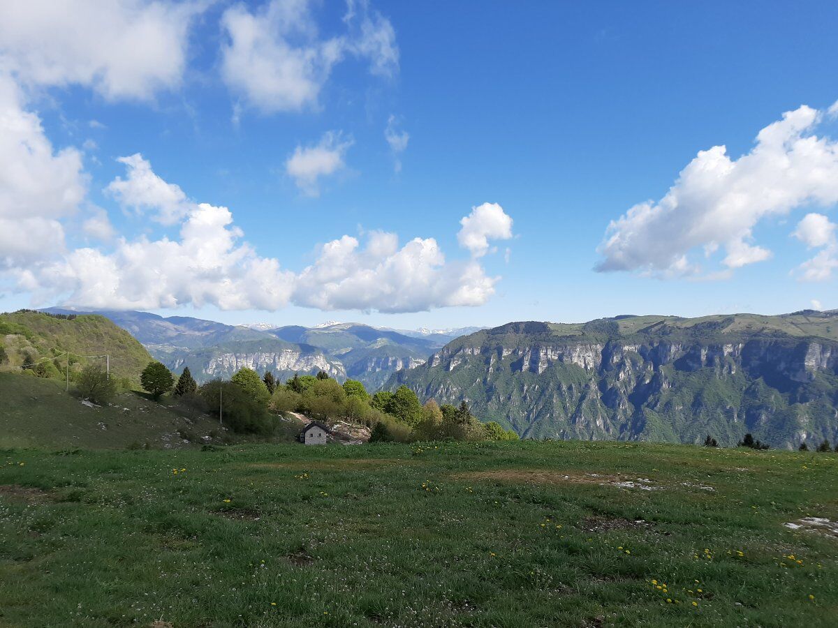 Ai trinceroni di Rubbio: escursione con pranzo panoramico in Agriturismo desktop picture