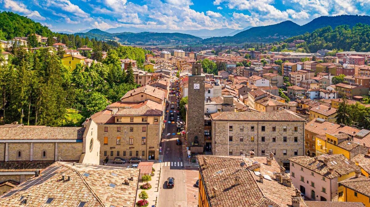 La Foresta, la Torre e i Murales di Lavacchio: alla scoperta di Pavullo nel Frignano La Foresta, la Torre e i Murales di Lavacchio: alla scoperta di Pavullo nel Frignano desktop picture