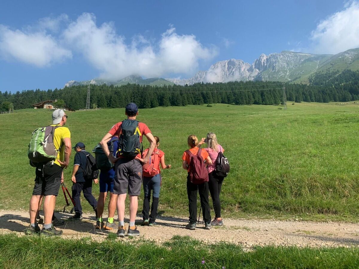 Trekking ad anello al cospetto della Regina delle Orobie Trekking ad anello al cospetto della Regina delle Orobie desktop picture