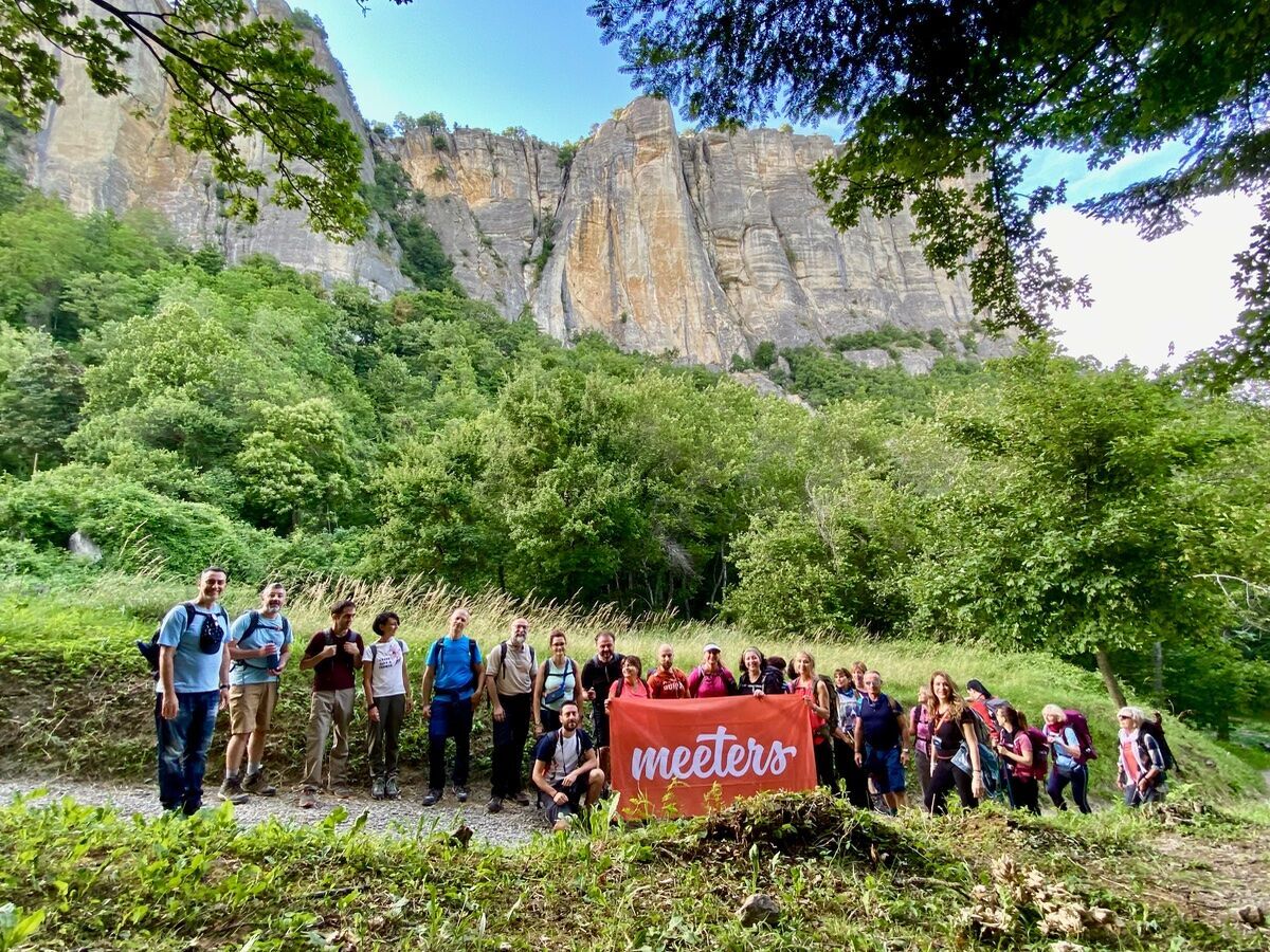 La Pietra di Bismantova e la luna: trekking con cena al sacco La Pietra di Bismantova e la luna: trekking con cena al sacco desktop picture