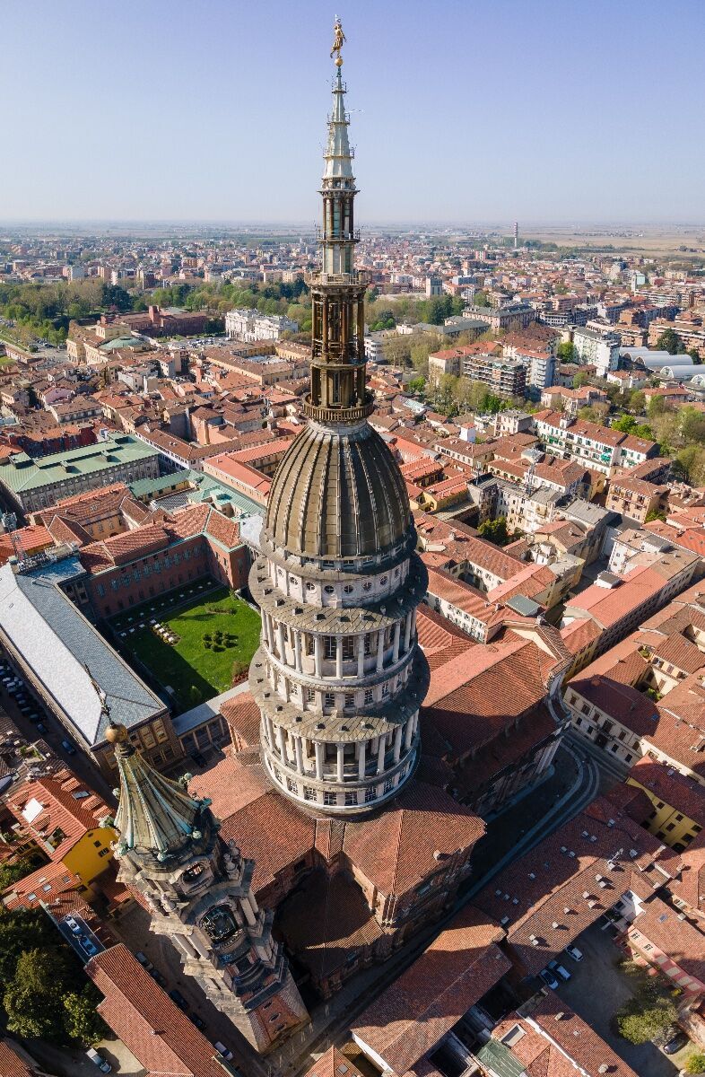 Cupola di San Gaudenzio: salita alla cupola di Novara Cupola di San Gaudenzio: salita alla cupola di Novara desktop picture
