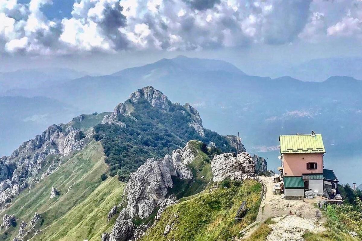 Trekking con pranzo al Rifugio Rosalba ai piedi della Grignetta Trekking con pranzo al Rifugio Rosalba ai piedi della Grignetta desktop picture