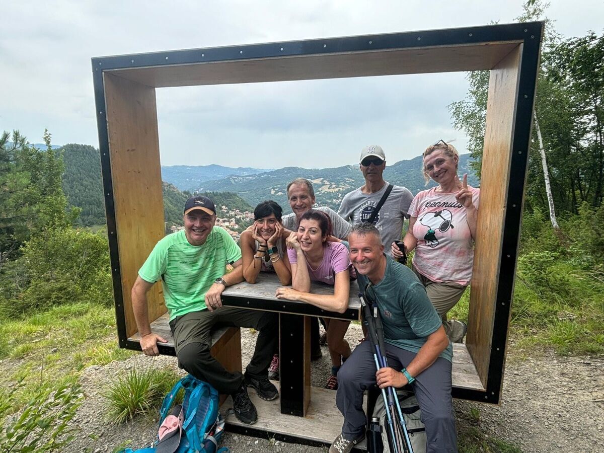 Trekking a caccia di panorami sull'Appennino con pranzo a km0 Trekking a caccia di panorami sull'Appennino con pranzo a km0 desktop picture