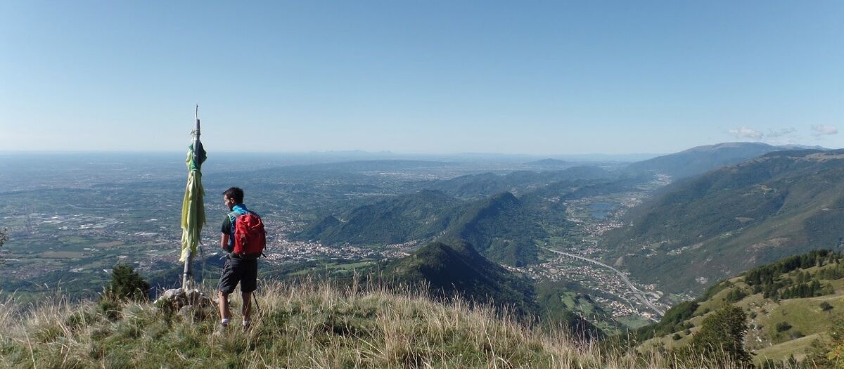 Trekking tra gli imperdibili panorami del Monte Pizzoc in Cansiglio Trekking tra gli imperdibili panorami del Monte Pizzoc in Cansiglio desktop picture