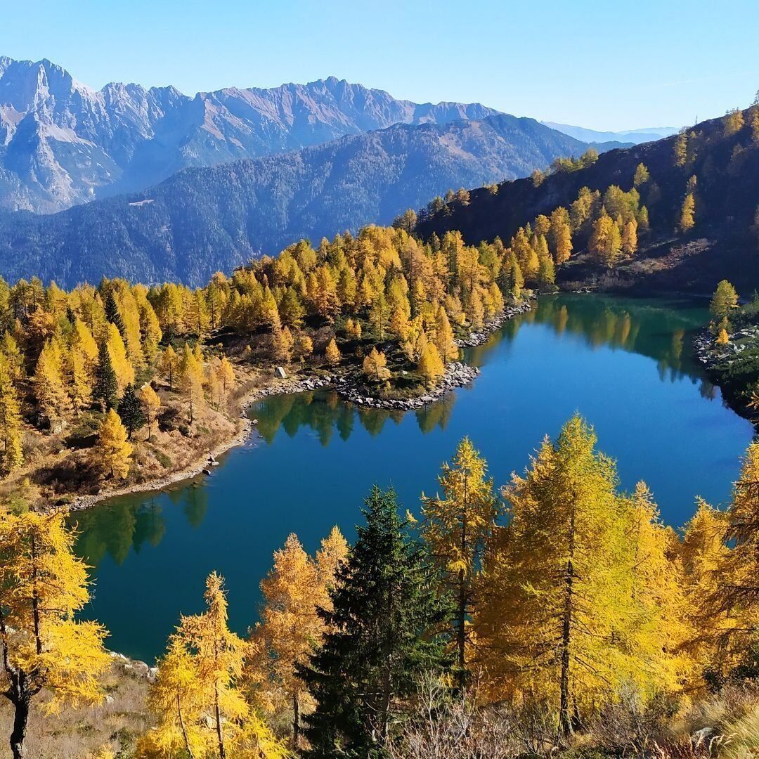 Avventura Alpina: Giro ad Anello ai Laghi di San Giuliano Avventura Alpina: Giro ad Anello ai Laghi di San Giuliano desktop picture